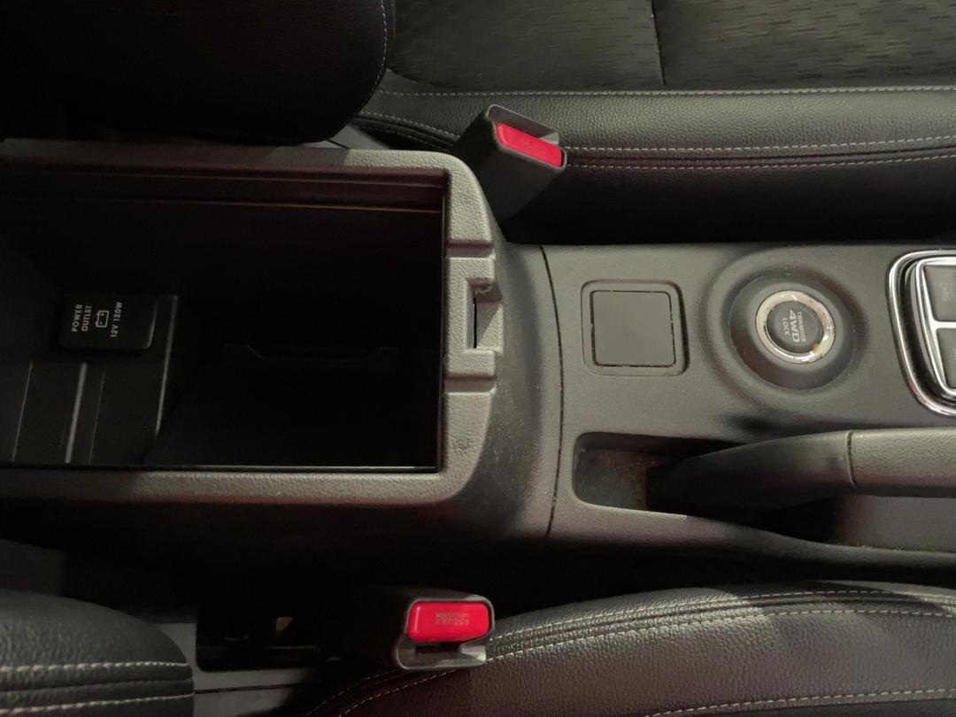 Photo '33' of Mitsubishi Outlander