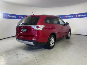Photo '7' of Mitsubishi Outlander