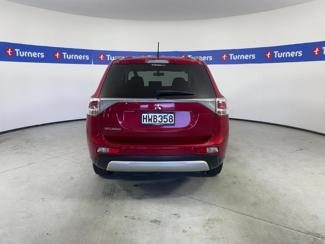 Photo '6' of Mitsubishi Outlander