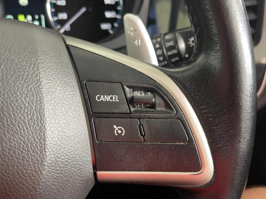 Photo '24' of Mitsubishi Outlander