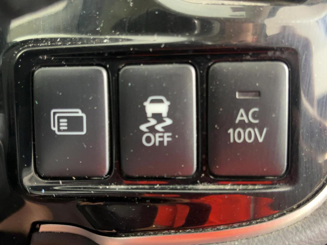 Photo '25' of Mitsubishi Outlander