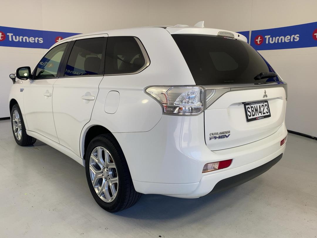 Photo '5' of Mitsubishi Outlander