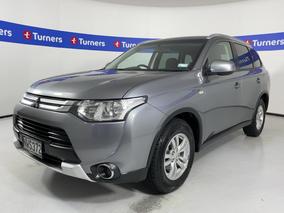 Photo '4' of Mitsubishi Outlander