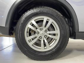 Photo '12' of Mitsubishi Outlander