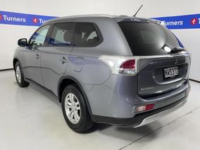Photo '5' of Mitsubishi Outlander