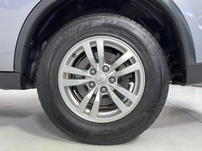 Photo '11' of Mitsubishi Outlander
