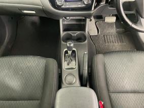 Photo '18' of Mitsubishi Outlander