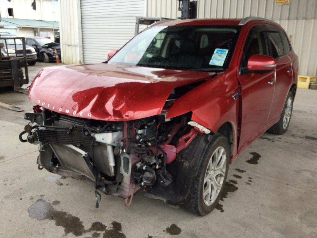 Photo '3' of Mitsubishi Outlander Phev Photo '3' of Mitsubishi Outlander Phev