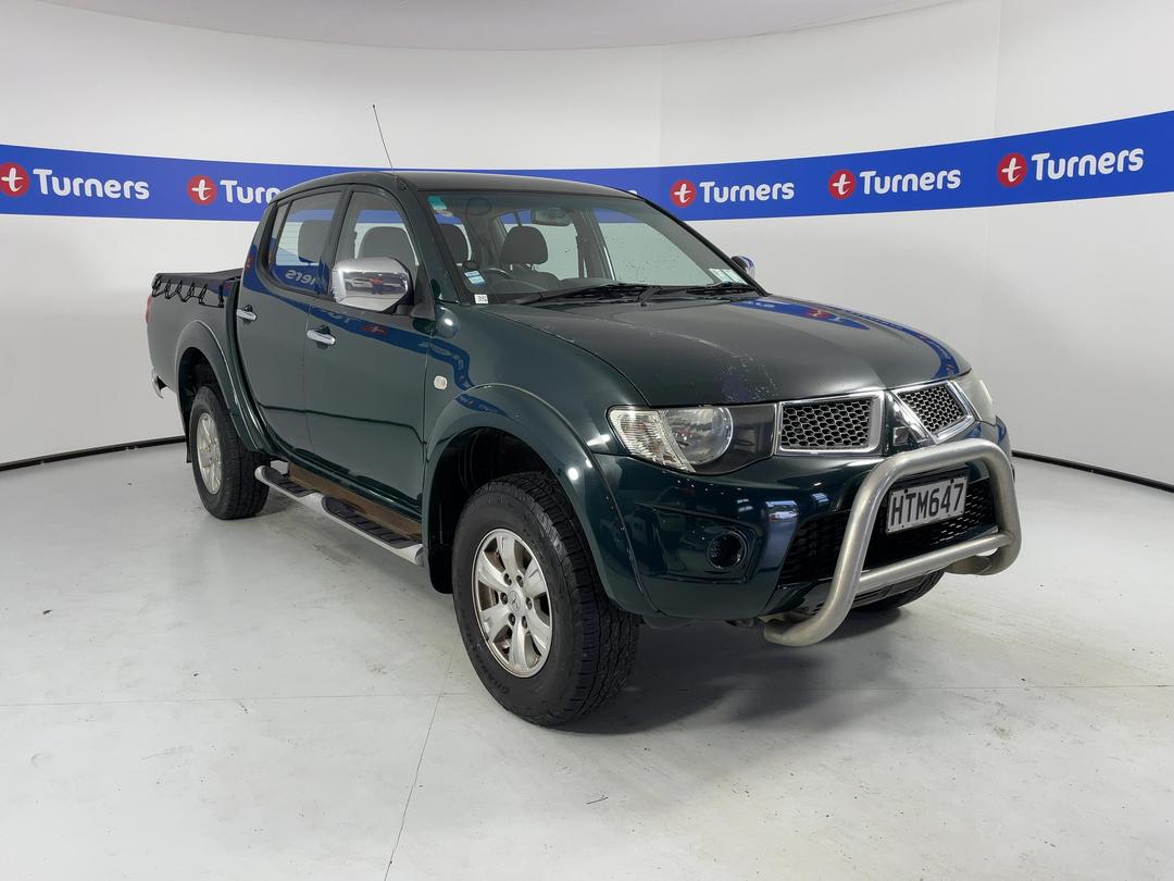 Photo '1' of Mitsubishi Triton