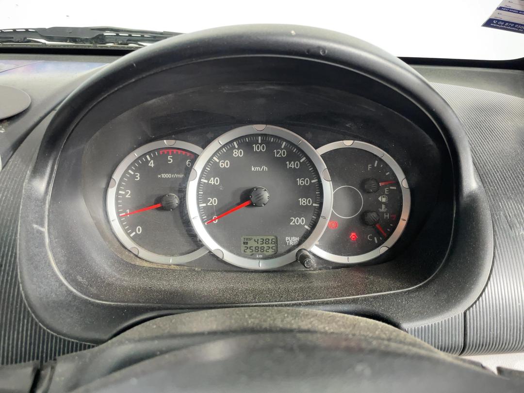 Photo '21' of Mitsubishi Triton