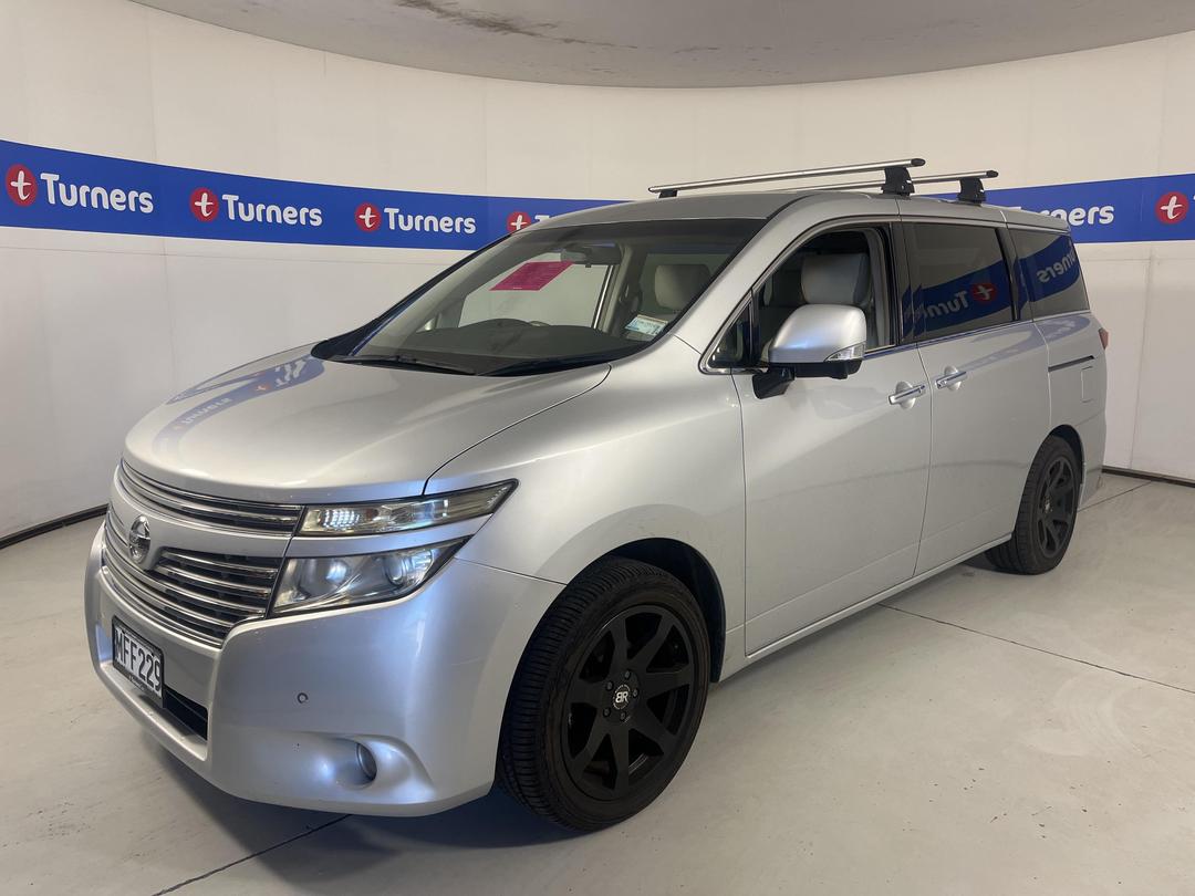 Photo '4' of Nissan Elgrand