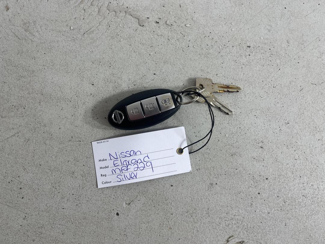 Photo '15' of Nissan Elgrand