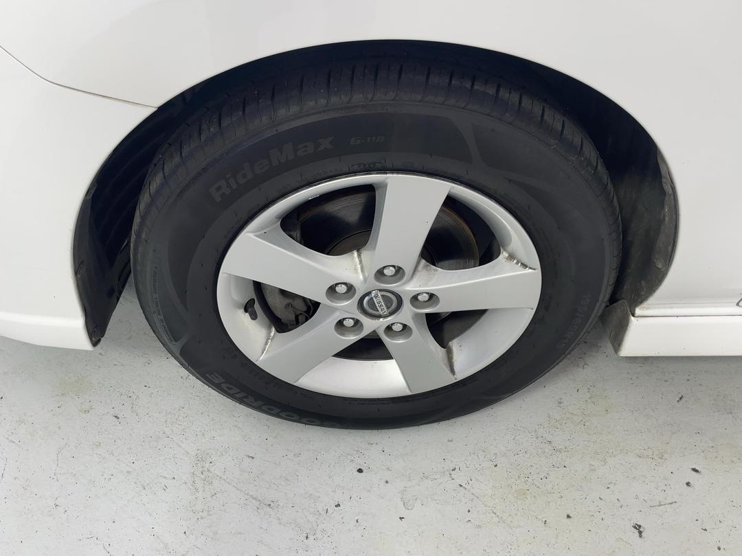 Photo '10' of Nissan Lafesta