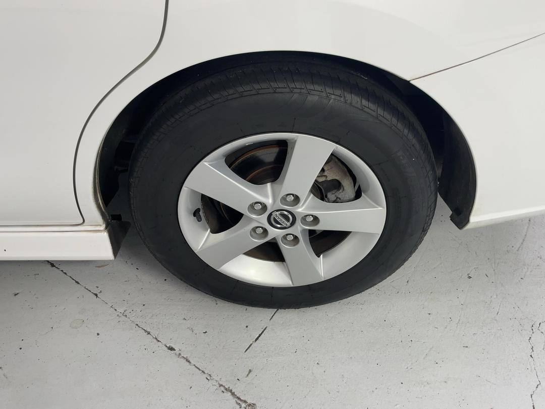 Photo '11' of Nissan Lafesta