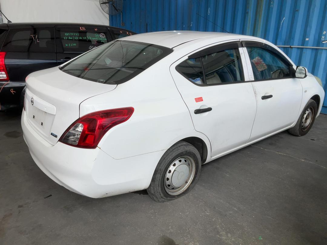 Photo '5' of Nissan Latio