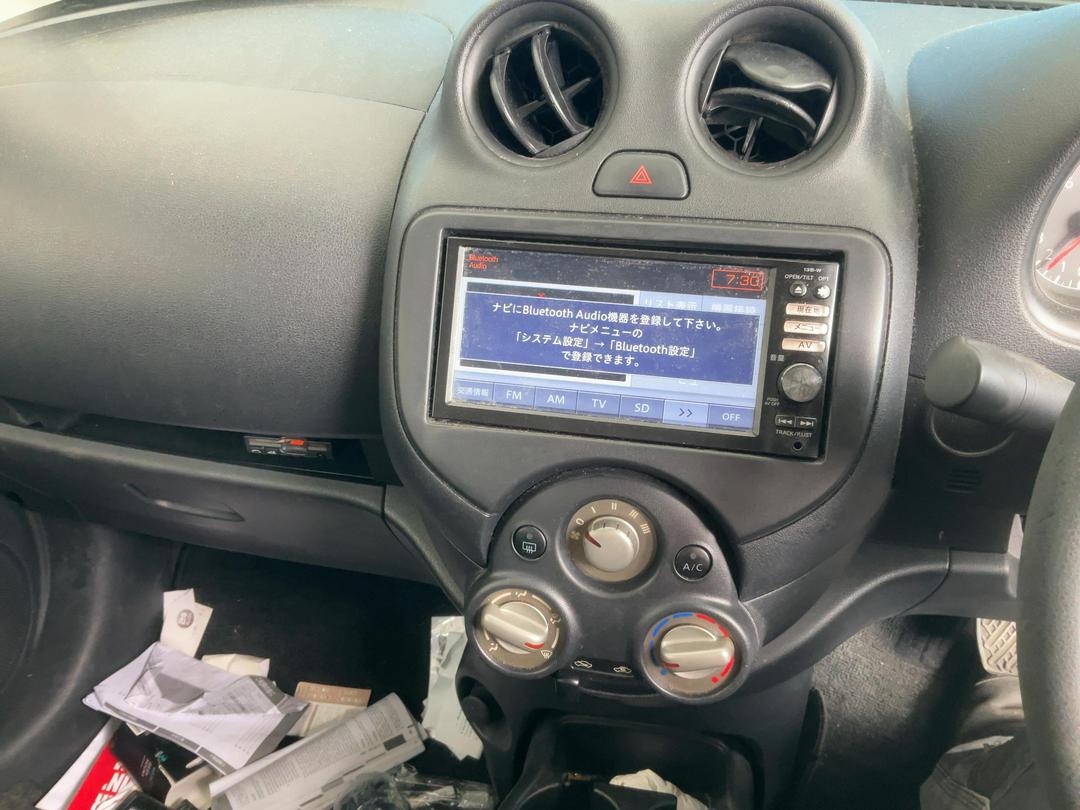 Photo '19' of Nissan Latio