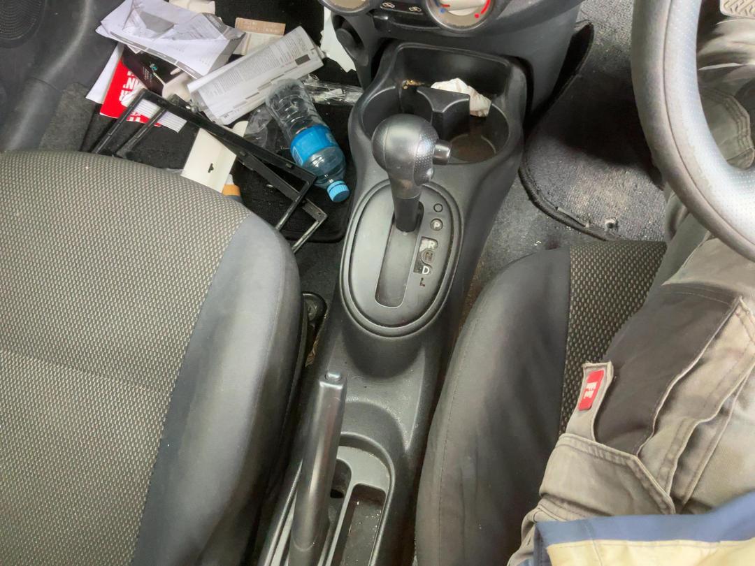 Photo '20' of Nissan Latio