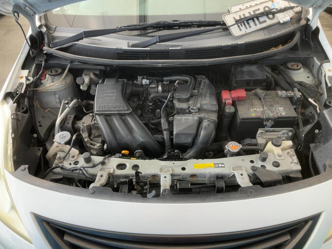 Photo '23' of Nissan Latio