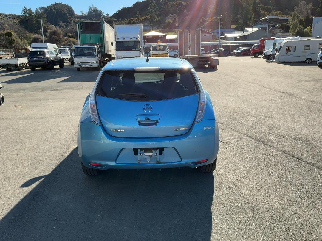Photo '6' of Nissan Leaf