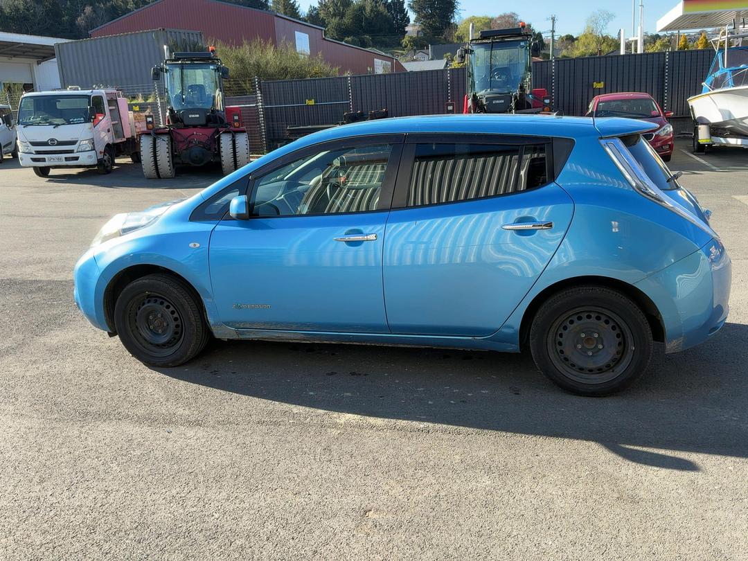 Photo '4' of Nissan Leaf