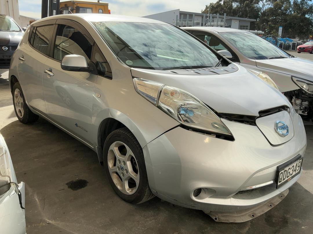 Photo '4' of Nissan Leaf