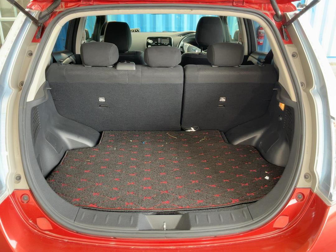 Photo '14' of Nissan Leaf Photo '14' of Nissan Leaf