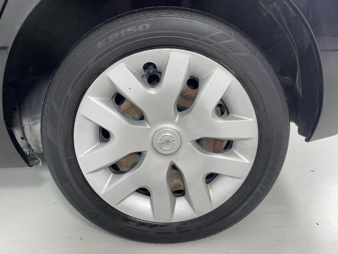 Photo '11' of Nissan Leaf