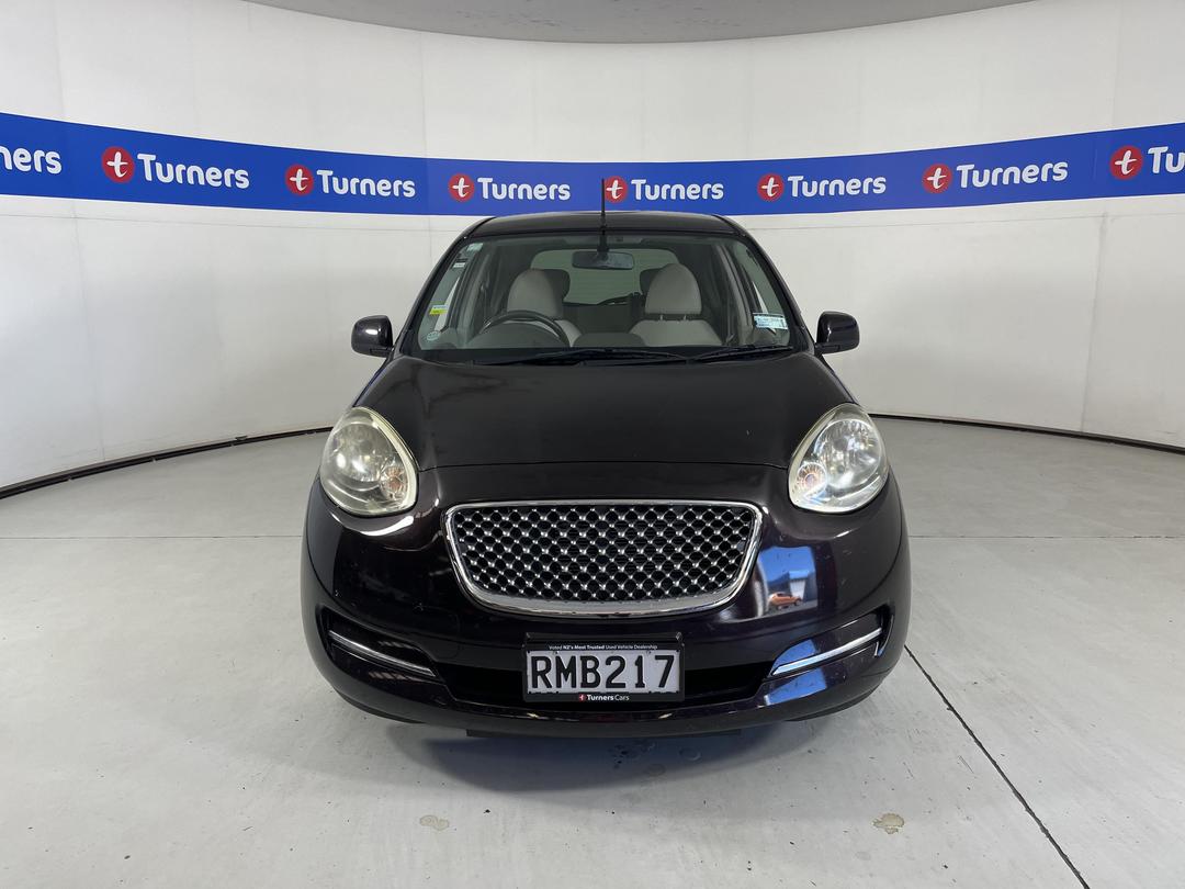 Photo '2' of Nissan March