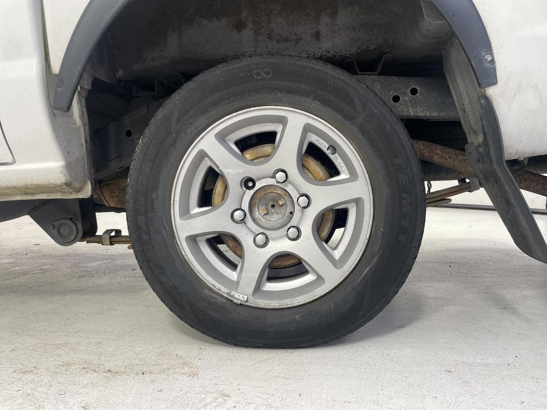 Photo '11' of Nissan Navara DX D/C