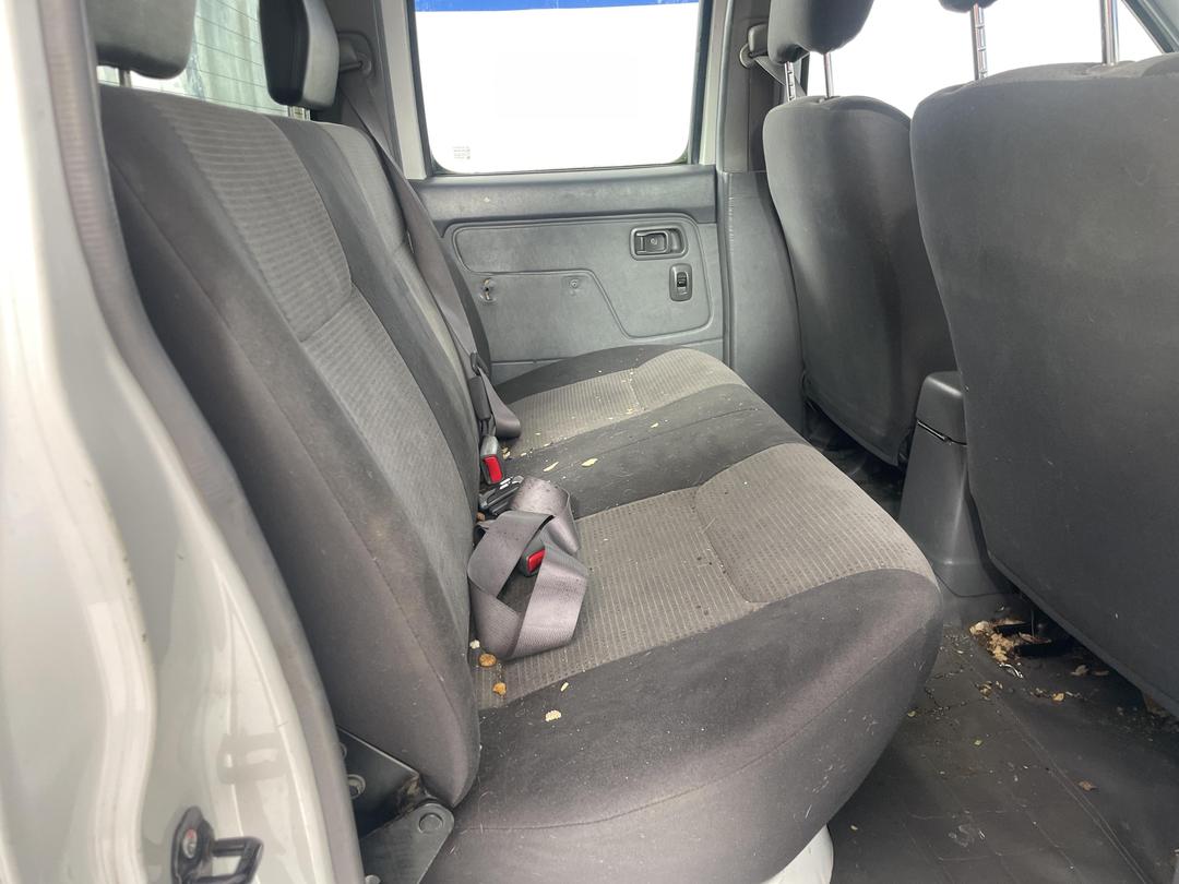 Photo '17' of Nissan Navara DX D/C
