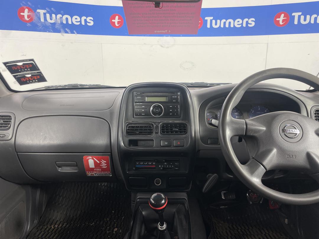 Photo '18' of Nissan Navara DX D/C