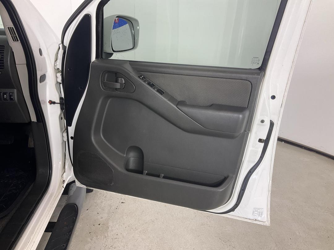 Photo '15' of Nissan Navara