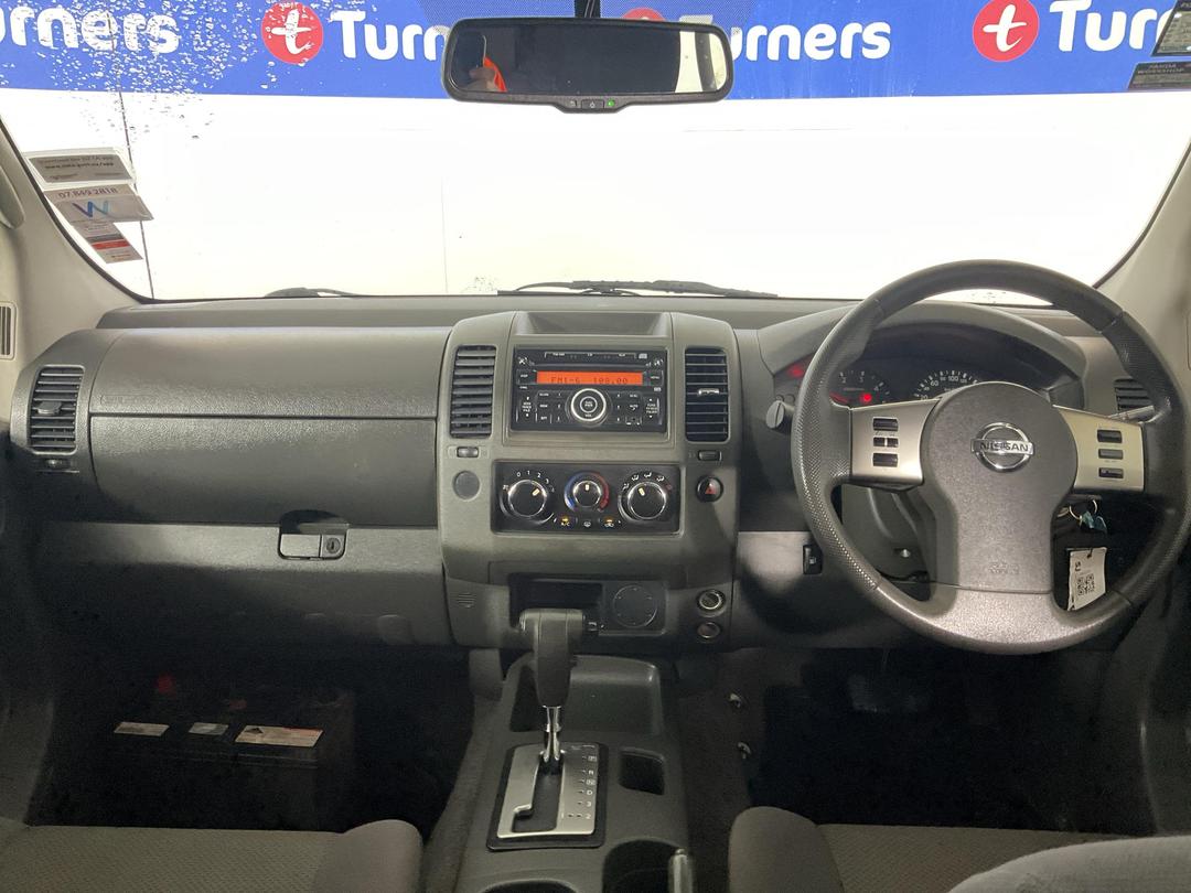 Photo '17' of Nissan Navara