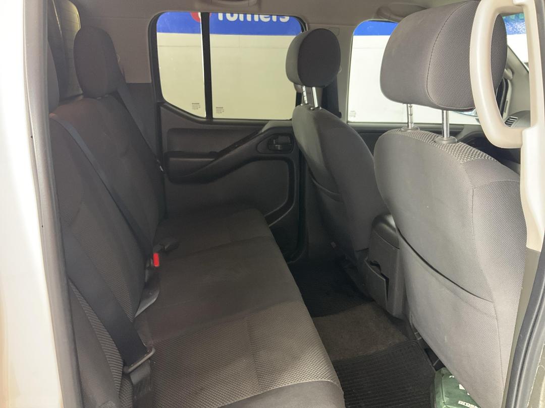 Photo '20' of Nissan Navara