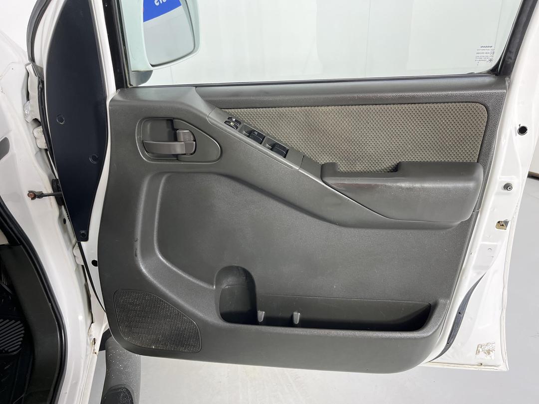 Photo '15' of Nissan Navara