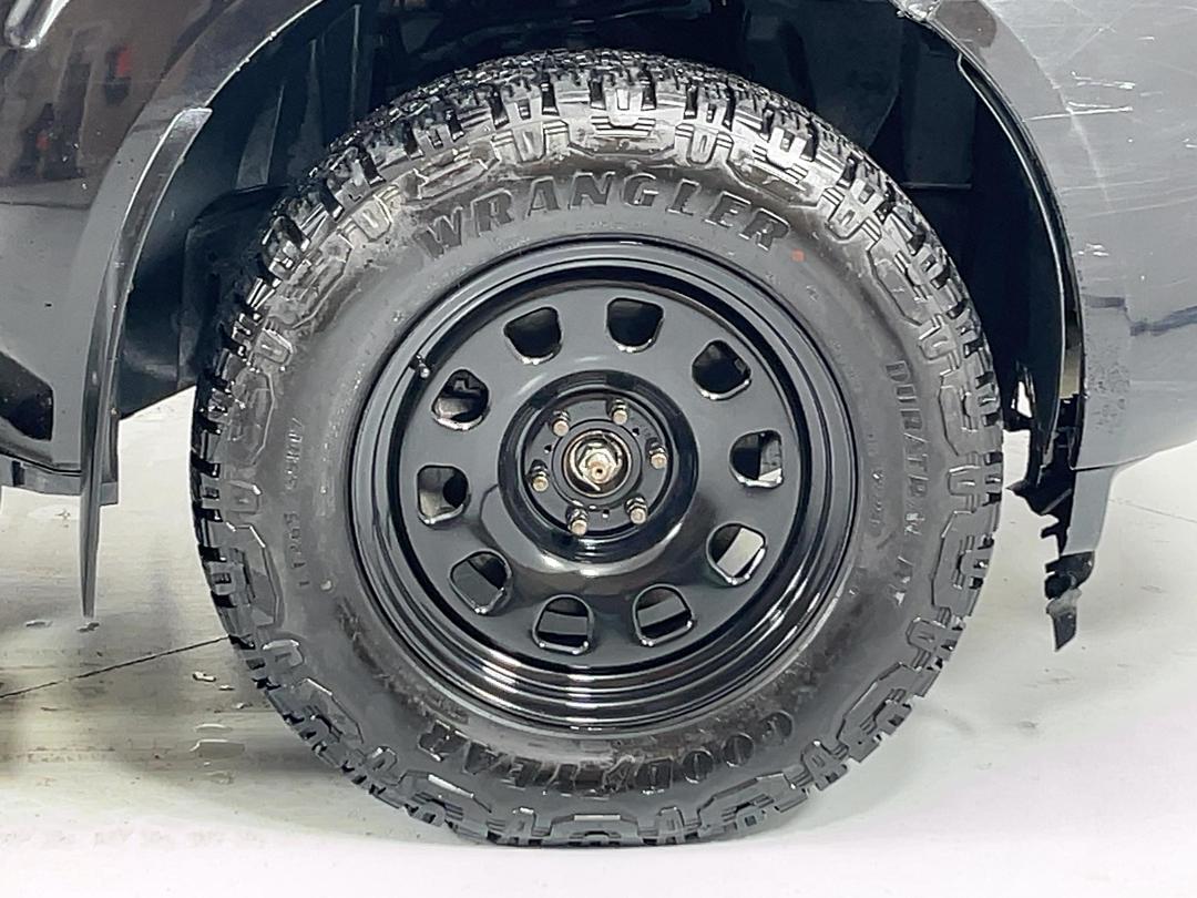 Photo '9' of Nissan Navara