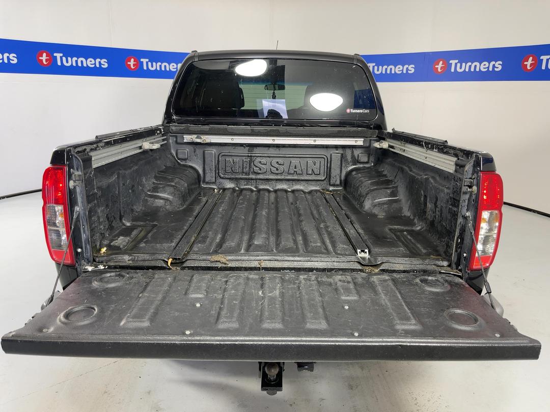 Photo '23' of Nissan Navara