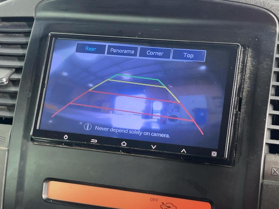 Photo '27' of Nissan Navara