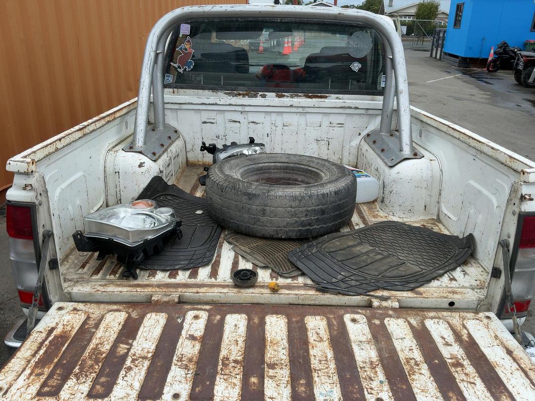 Photo '19' of Nissan Navara DX D/C