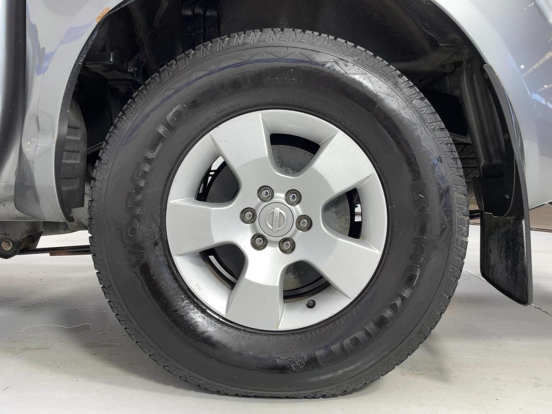 Photo '11' of Nissan Navara