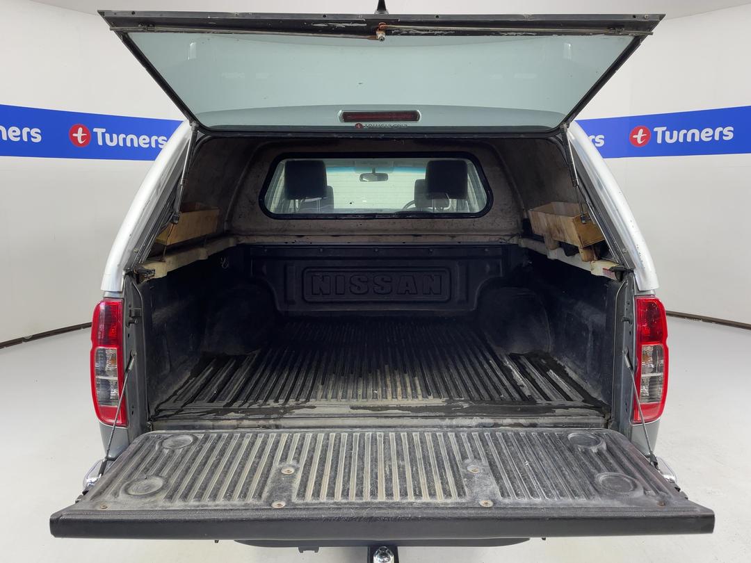 Photo '14' of Nissan Navara