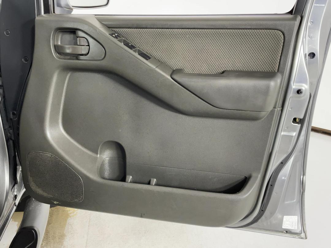 Photo '15' of Nissan Navara