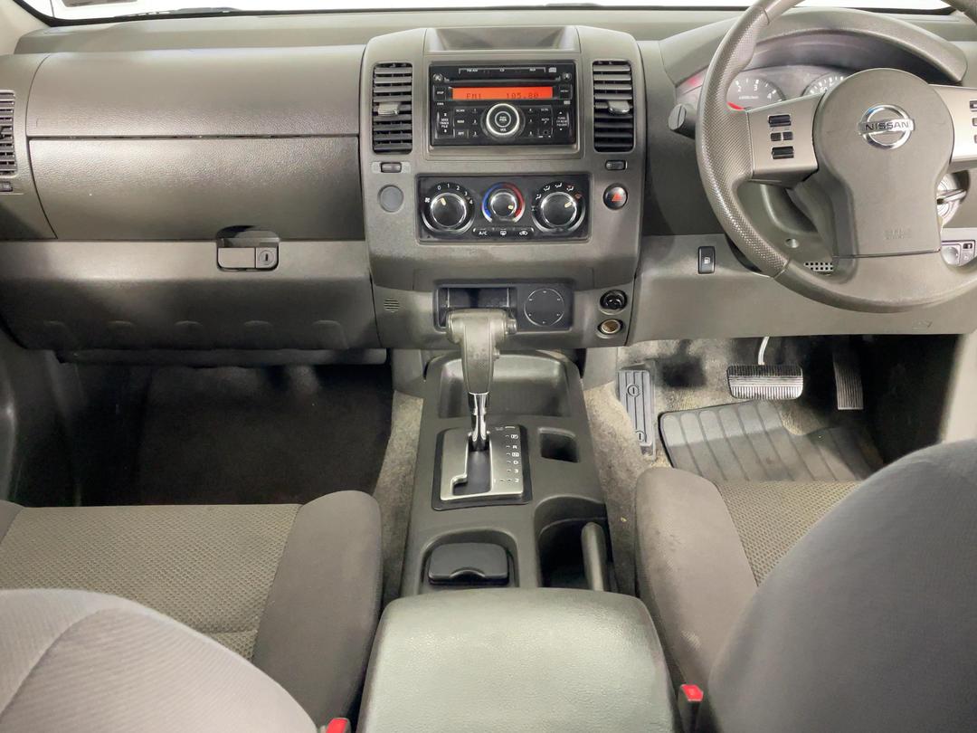 Photo '17' of Nissan Navara