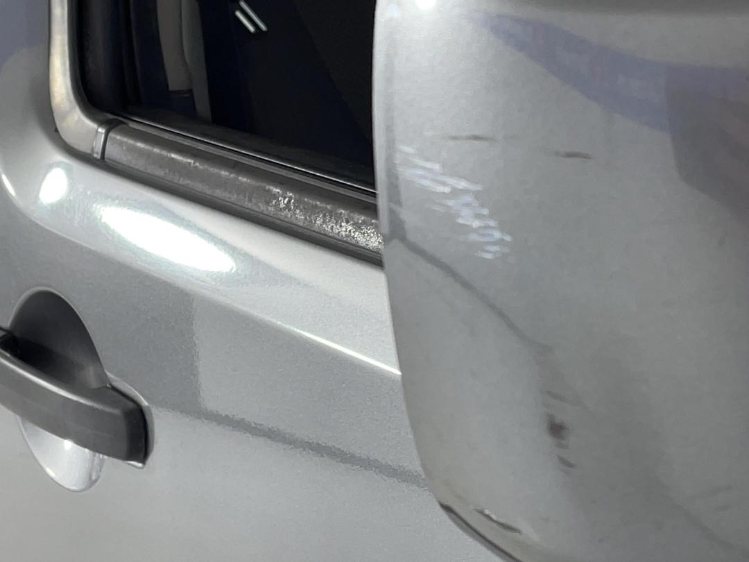 Photo '23' of Nissan Navara