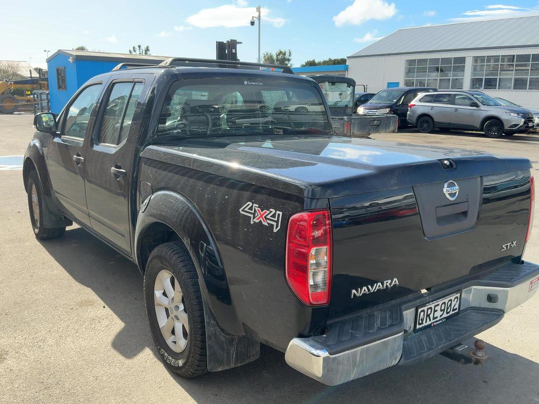 Photo '5' of Nissan Navara D/C ST-X Photo '5' of Nissan Navara D/C ST-X