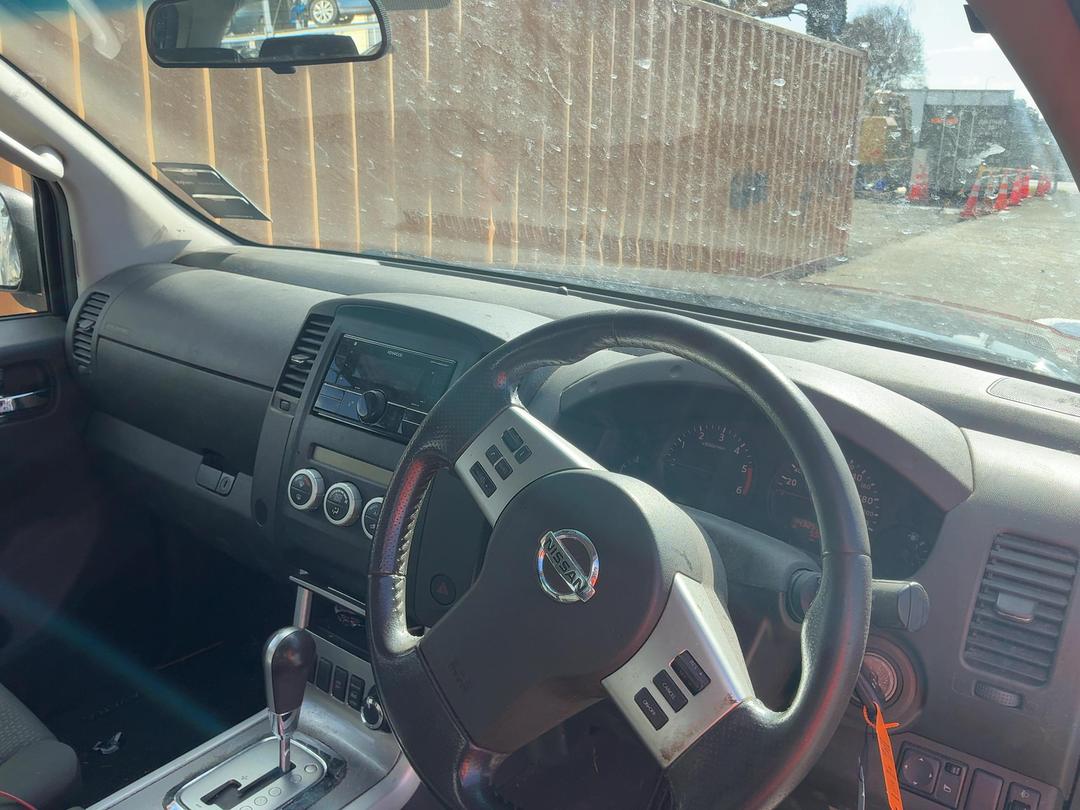 Photo '14' of Nissan Navara D/C ST-X Photo '14' of Nissan Navara D/C ST-X