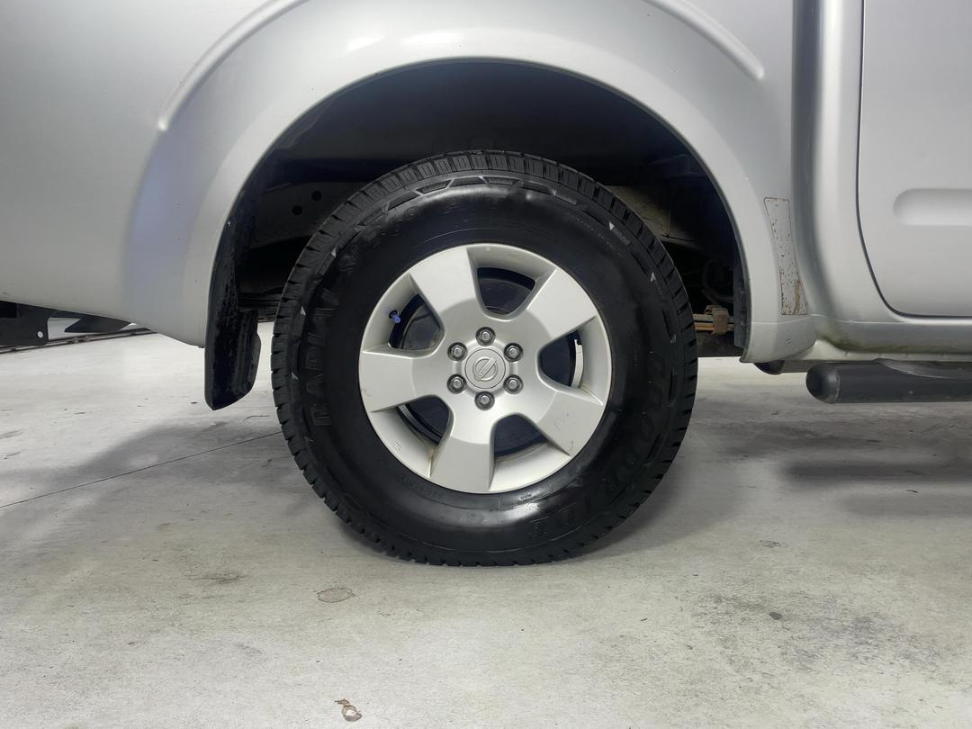 Photo '12' of Nissan Navara