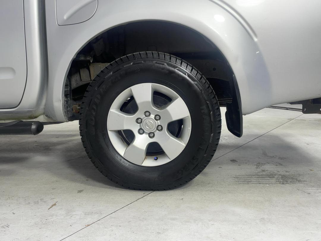 Photo '11' of Nissan Navara