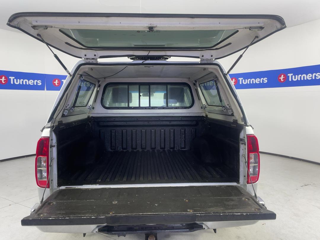 Photo '14' of Nissan Navara