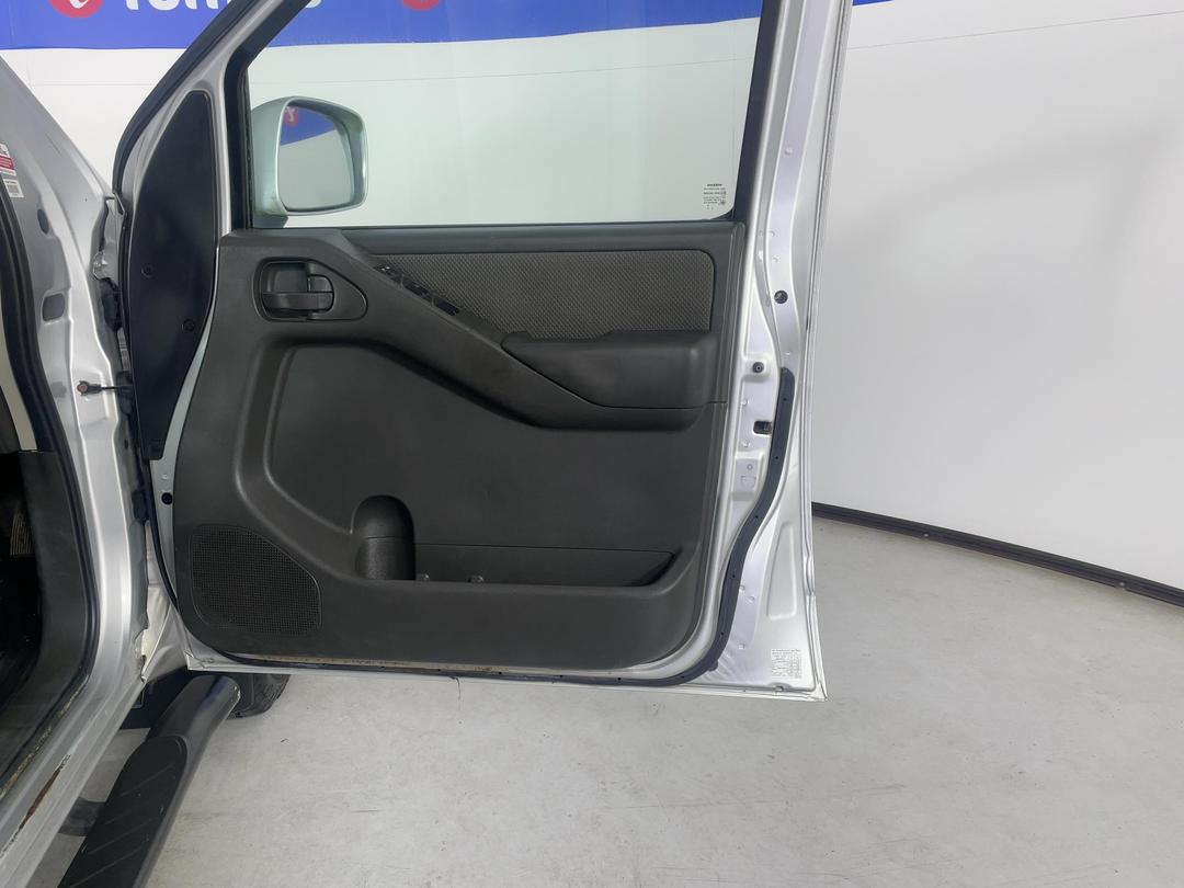 Photo '15' of Nissan Navara